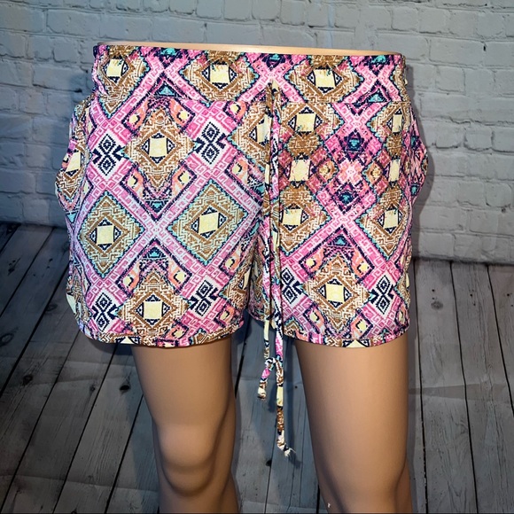 Alya Pants - Alya Pink Multicolor High Waist shorts size S